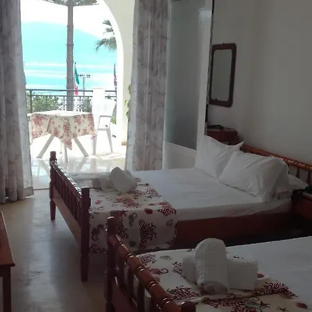 Gonatas Hotel 3*