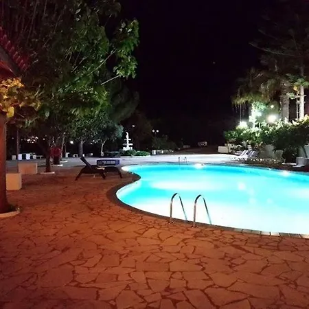 Gonatas Hotel 3*
